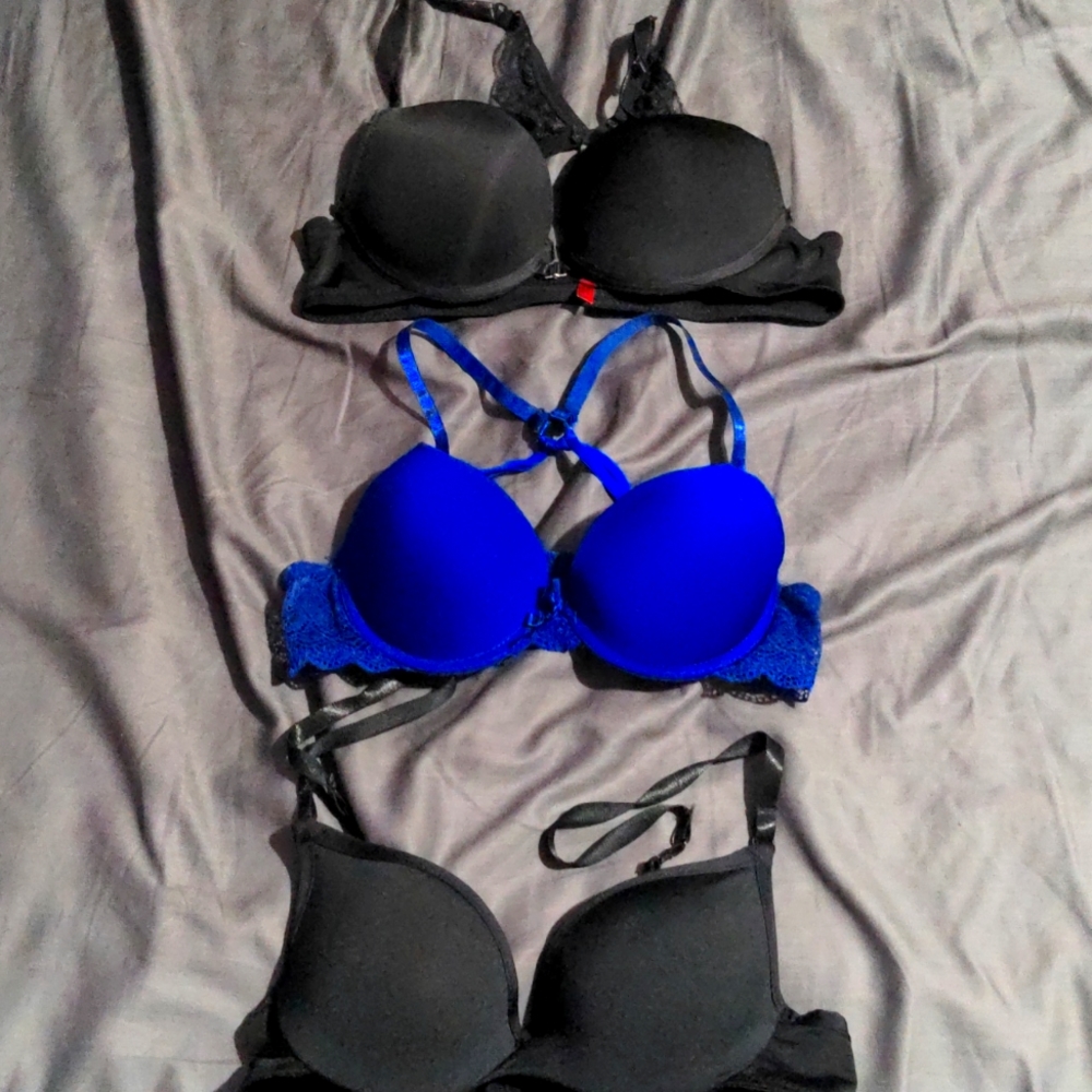 Three 32A pushup style bras